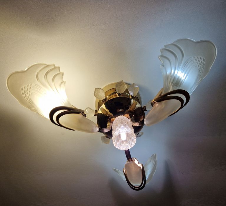 Люстра в  ретро стилі