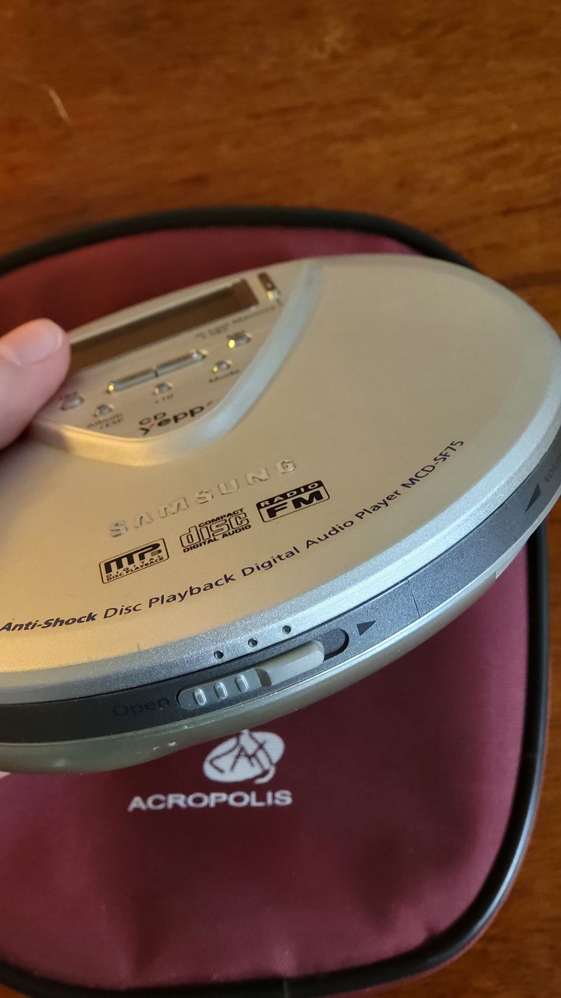Плеер Mp 3/Cd Samsung MCD-SF75 c пультом
