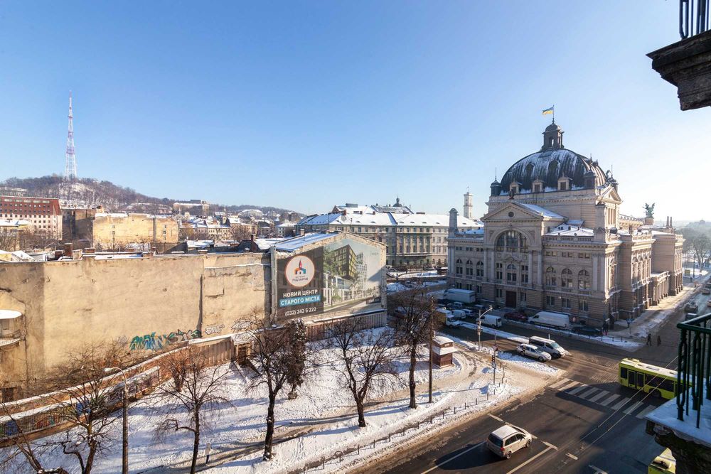 Апартаменти з видом на Оперний театр