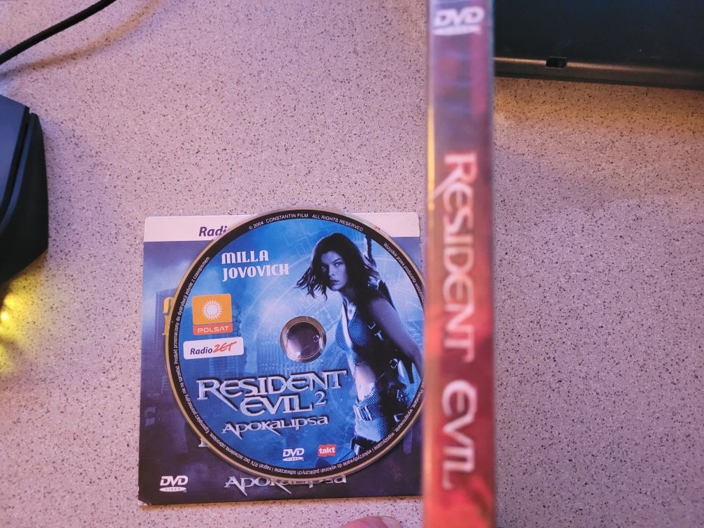 DVD x2  Resident Evil cz. 1 i 2 Vision / Takt - Folia Lektor PL