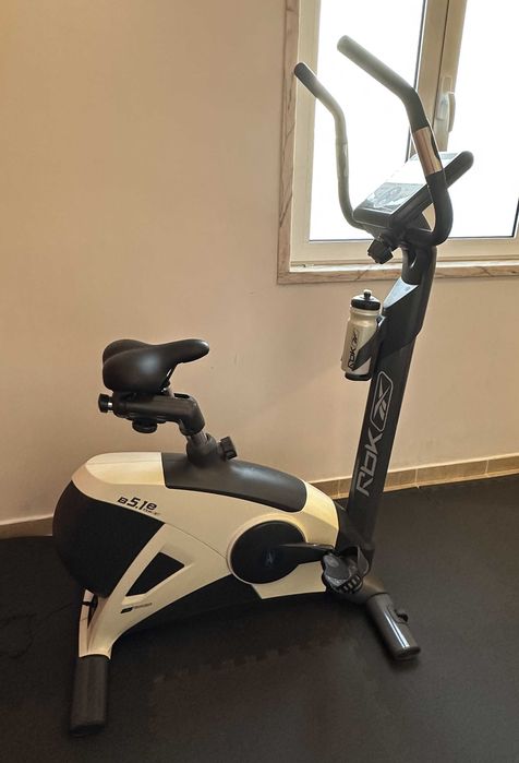 Bicicleta Estática Reebok Profissional