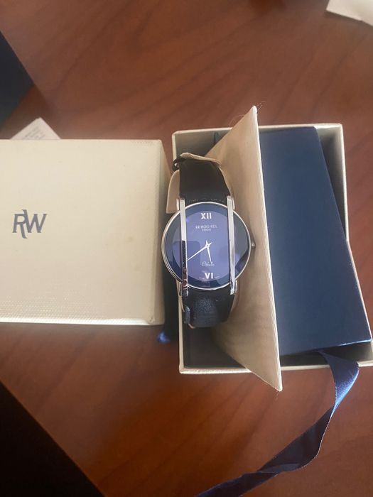 Relógio Raymond Weil novo