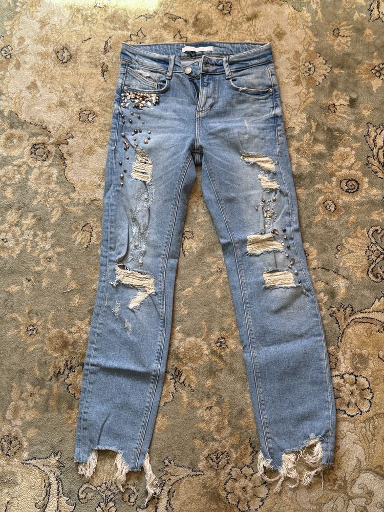 Джинси ZARA, розмір S, у гарному стані
