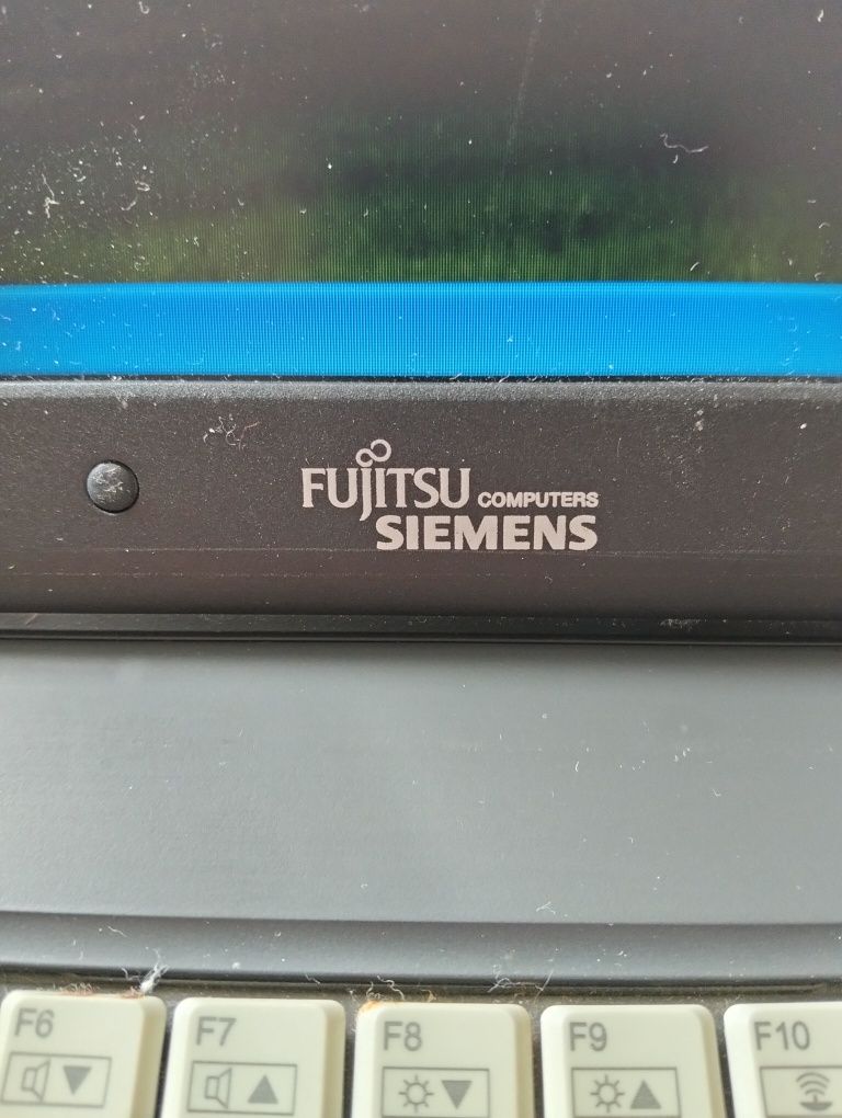 Продам ноутбук Siemens