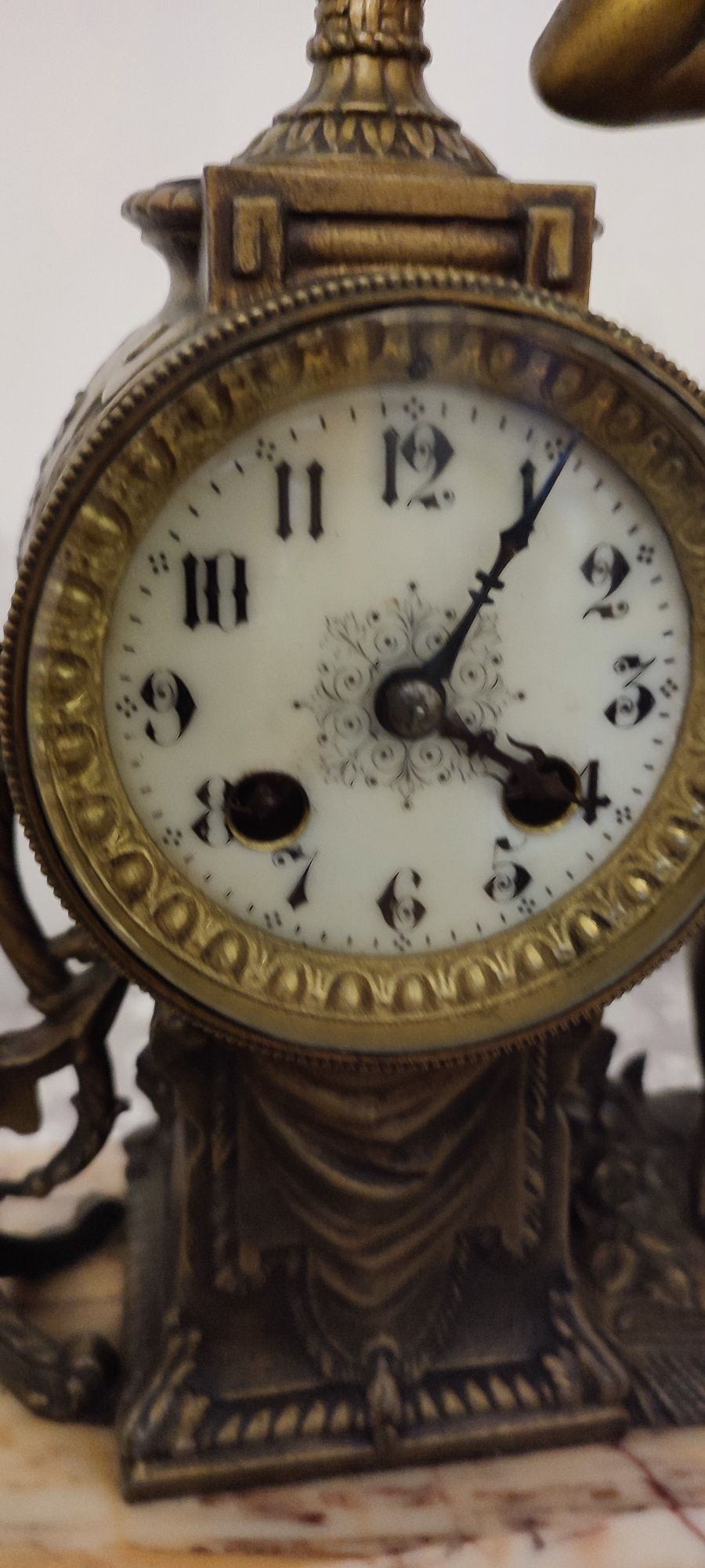 Piękny zegar XlX wiek zegar z przystawkami