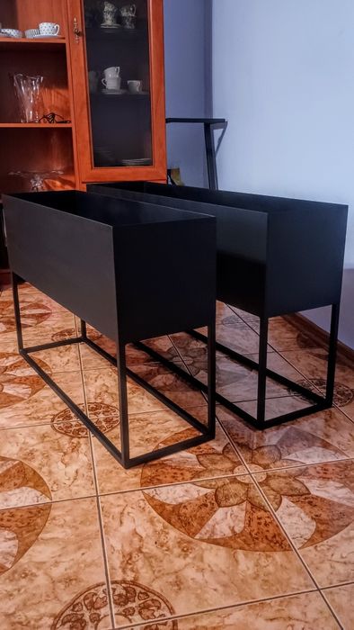 Szeroki Kwietnik metalowy