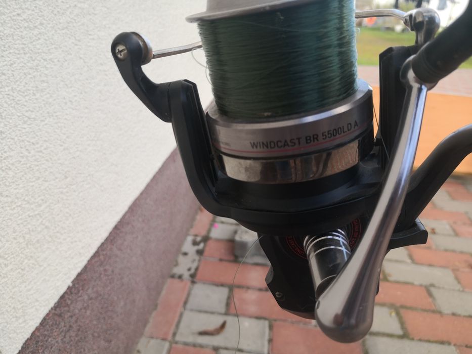 Wędki karpiowe 3.6m MAD d-fender w korku z kołowrotkami Daiwa windcast