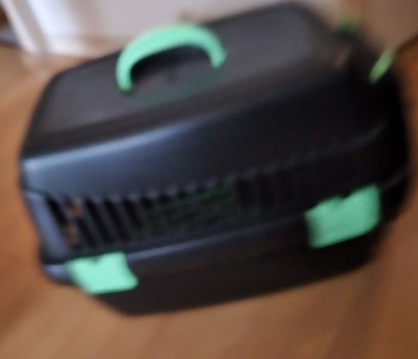 Caixa de transporte nova, marca  SV