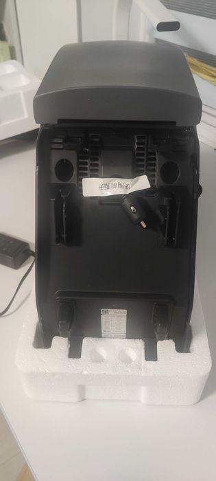 Zeekr X, продам новий оригінальний автохолодильник