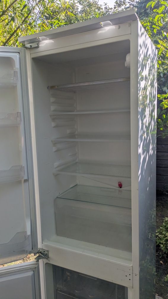 Lodówka zamrażarka do zabudowy Whirlpool ART470