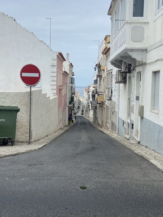 T1 mobiliado e equipado no centro da Nazare