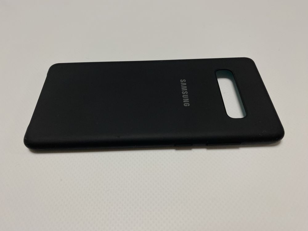 Чехол накладка Samsung Silicone Cover для Galaxy S10 + Plus черный