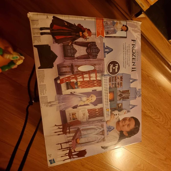 Castelo da frozen 78cmx76cm