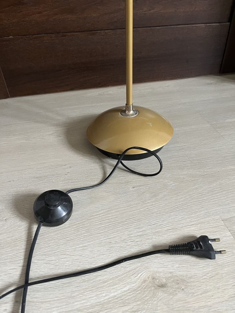 Lampa stojąca złota