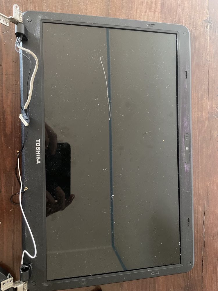 Toshiba satellite c650 części klawisze matryca topcase