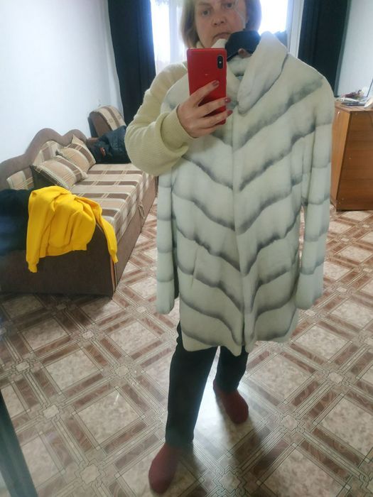 Шуба шубка натуральна полушубок женская.