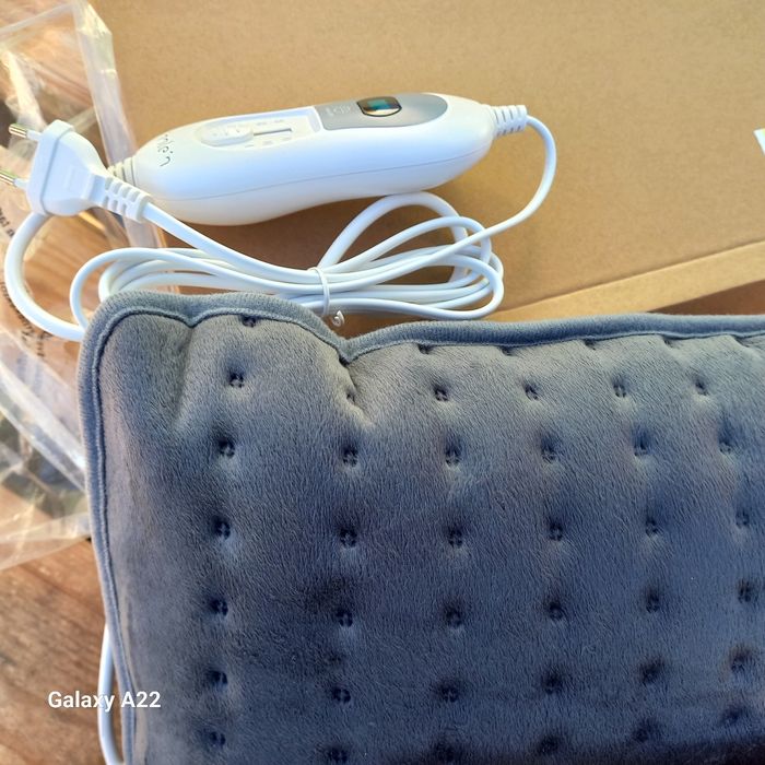 Poduszka grzewcza pod kark kręgoslup