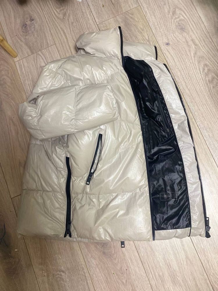 Жіночий пуховик Massimo Dutti