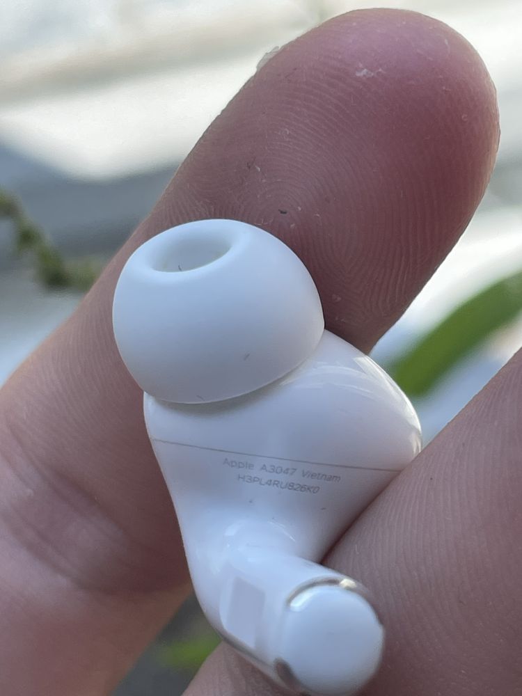Airpods Pro 2 A3047 правий right s.n gx2lrgp26k0