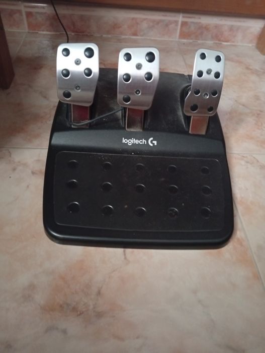 Ps5+ 2 comandos +fones originais+volante Logitech g29+pedais+ mudanças