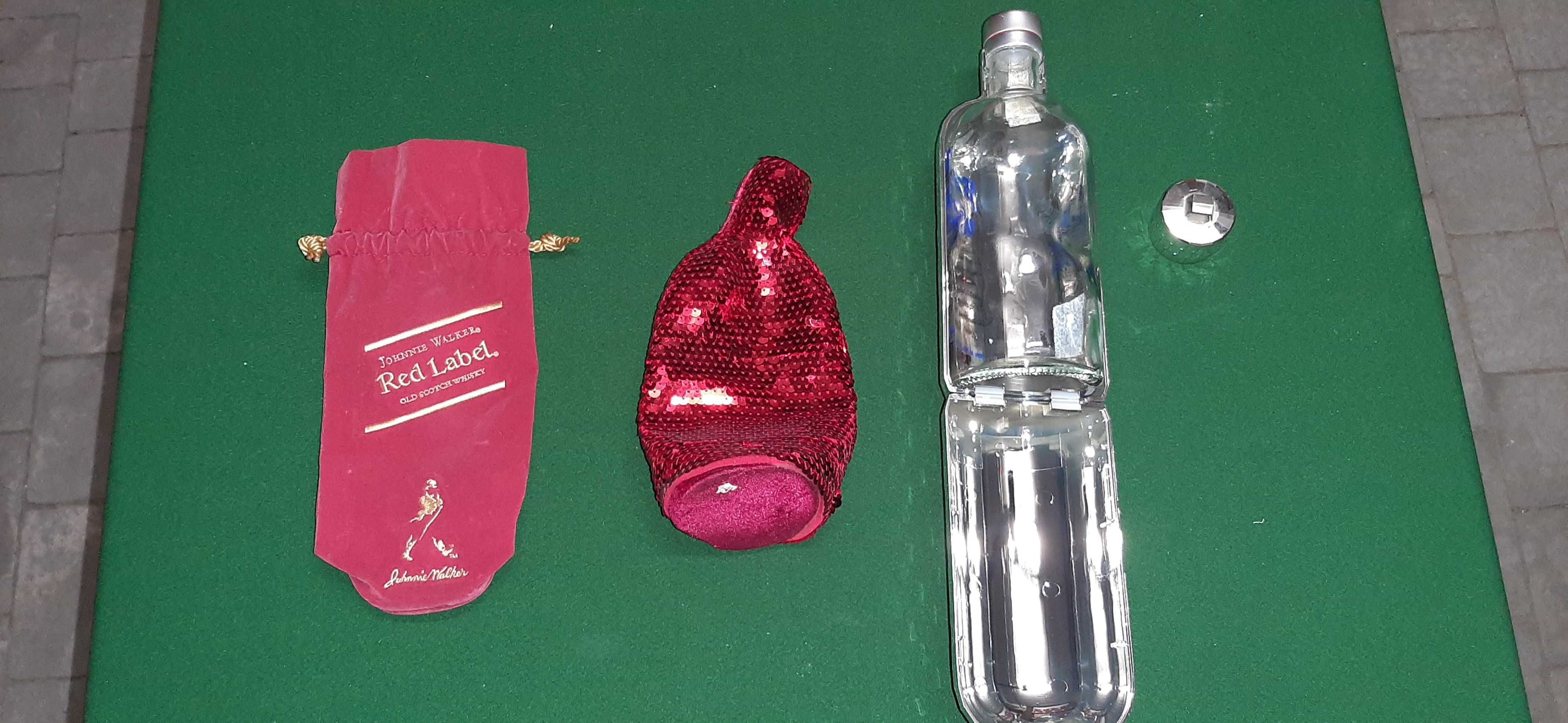 Absolut Limited: disco Bing Bling, sukienka i Red Label 700 ml, 3 szt.