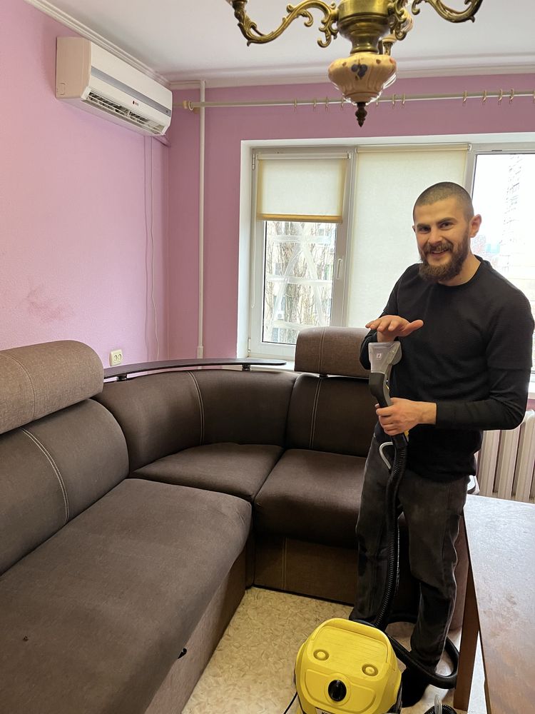 Хімчистка мяких меблів Хімчистка диванів