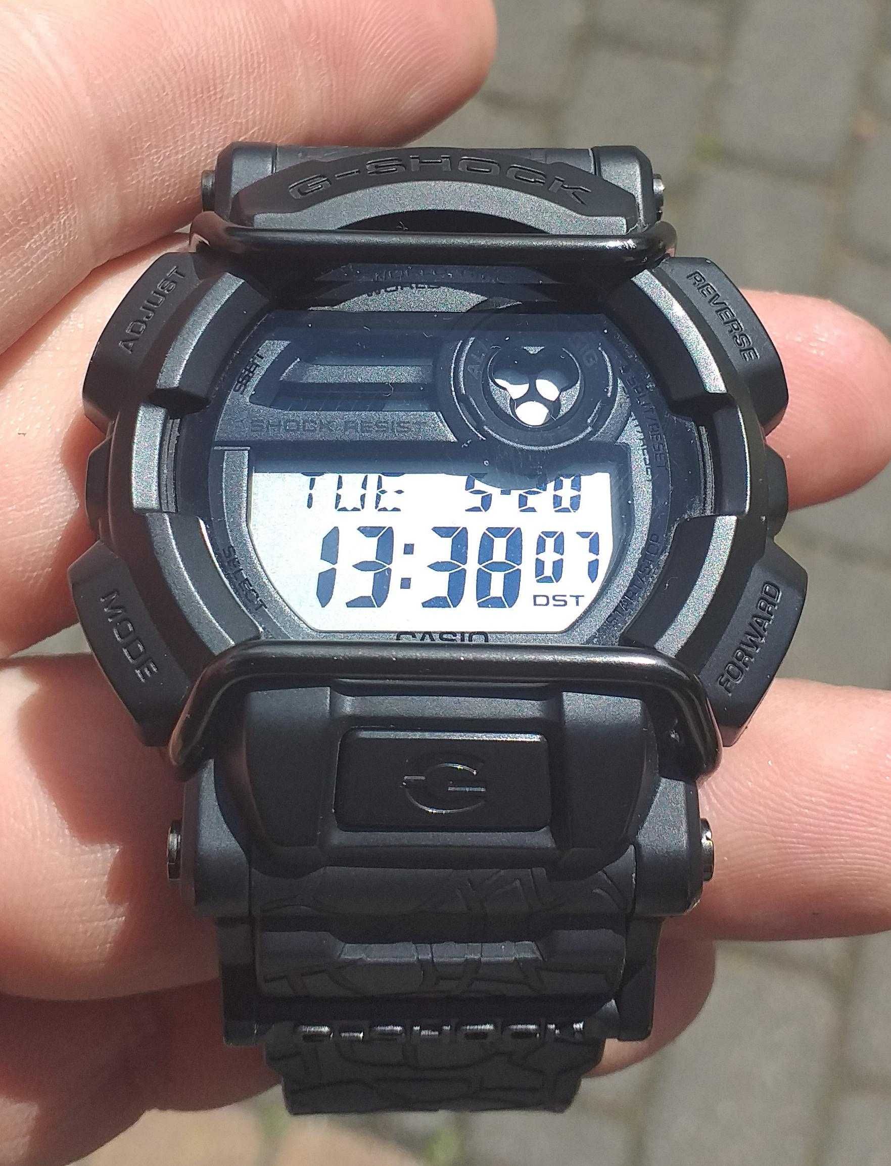 Zegarek Casio G-Shock GD-400HUF-1ER.
