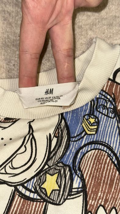 Дитячий одяг , светри