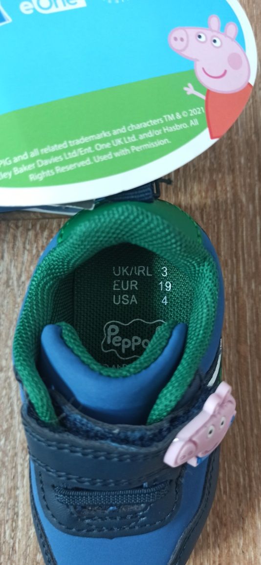 Świecące buty świnka peppa george