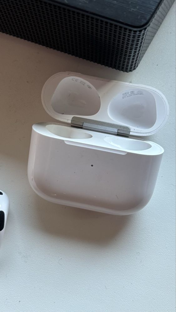 AirPods 3 with MagSafe Charging Case оригинал