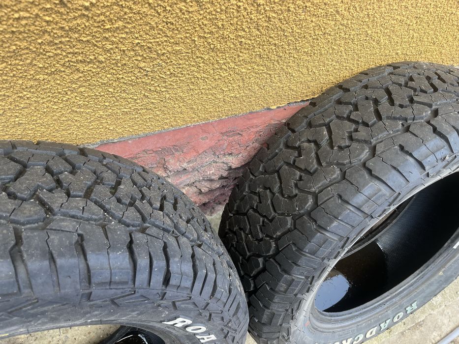 Продам шини R17 235 65 колеса