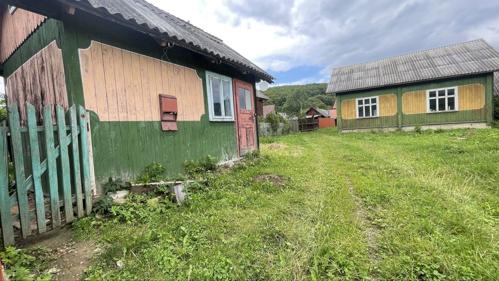 Продається деревяний будинок