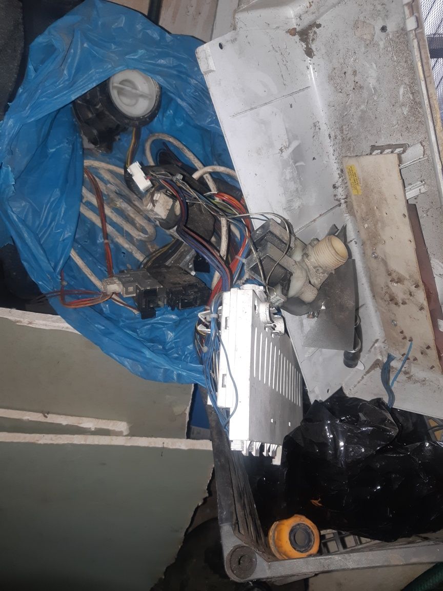 Мотор  помпа indesit witp 82автомат.
