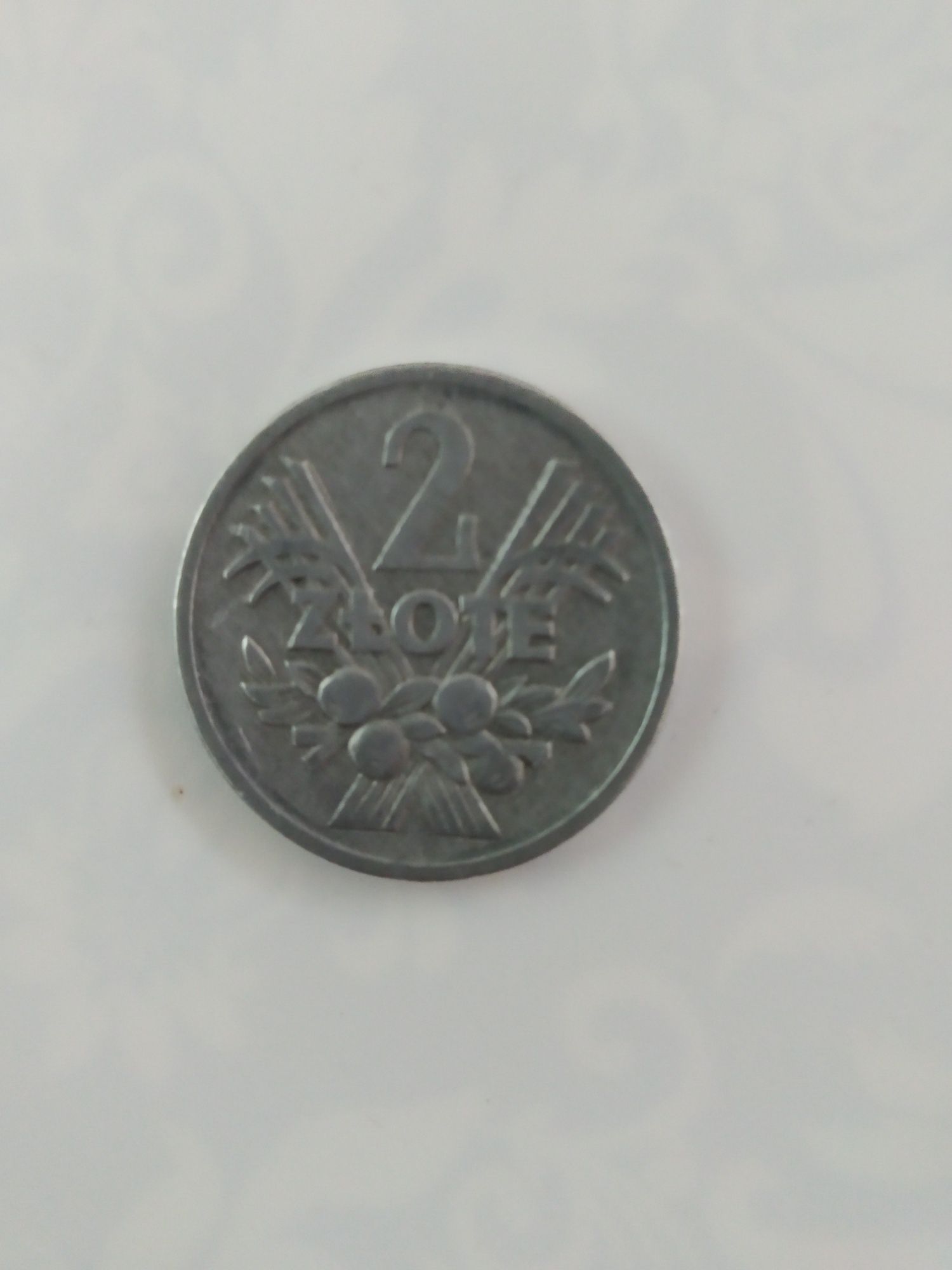 Moneta 2 zł z 1972 r jagody ze znakiem menniczym