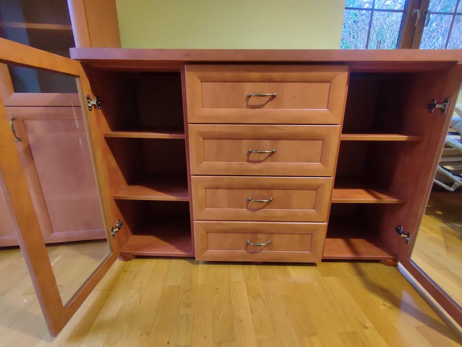 Zestaw mebli biurowych