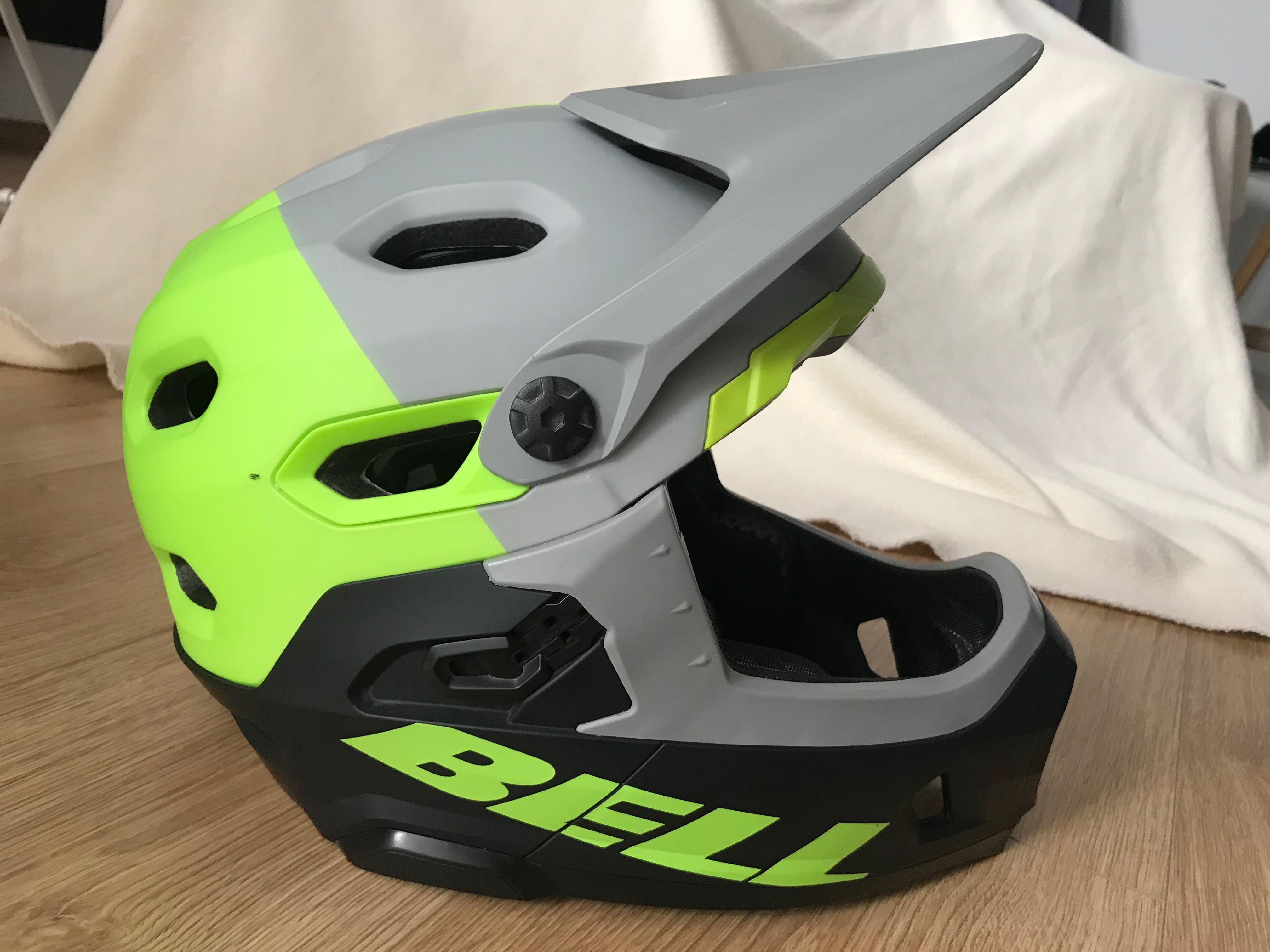 Kask rowerowy Bell Super DH