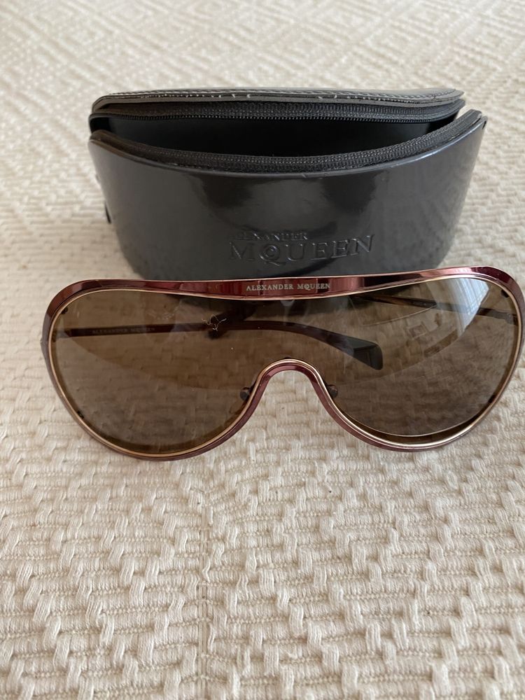 Vendo Óculos de Sol Alexander McQueen castanhos