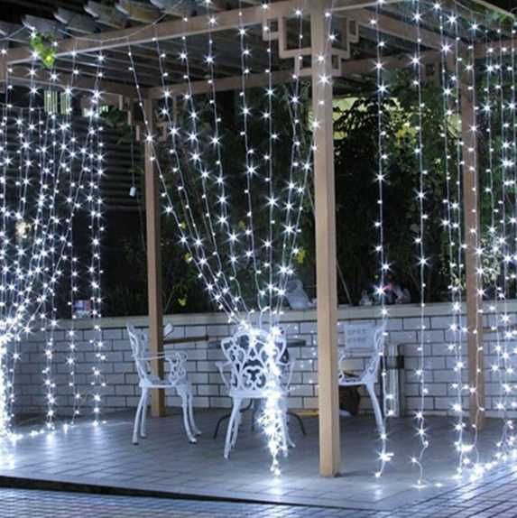 Уличная гирлянда "Водопад" - празднично/экономно/светло