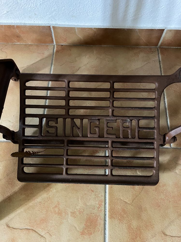 Maquina de Costura Singer