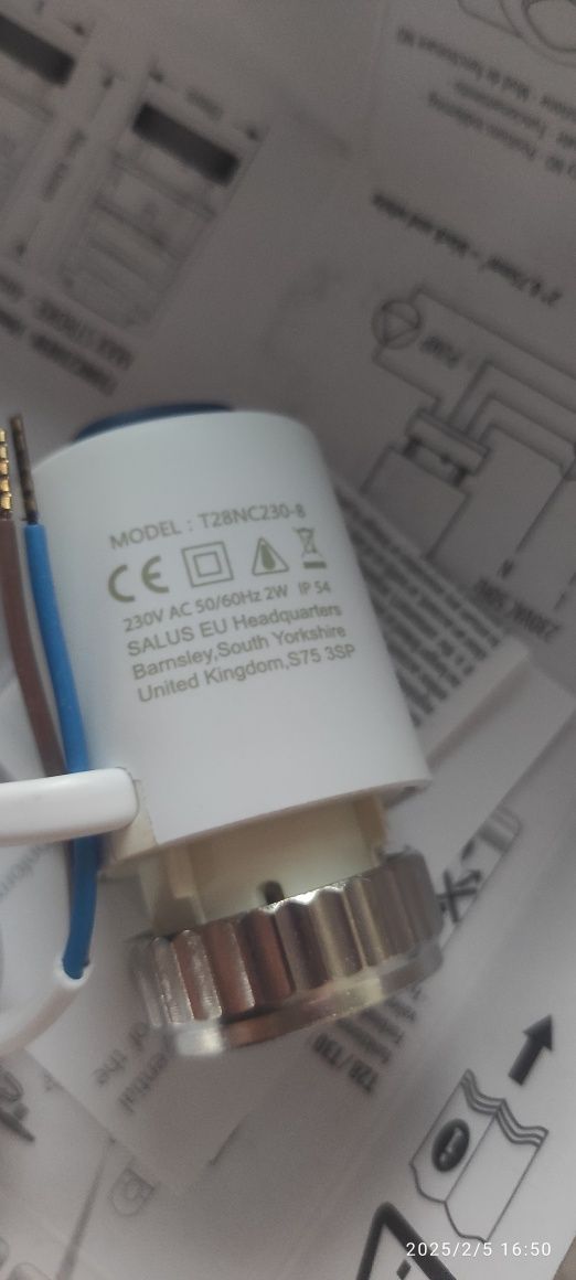 Sprzedam siłownik termoelektryczny Salus M28 (7szt.250zł)