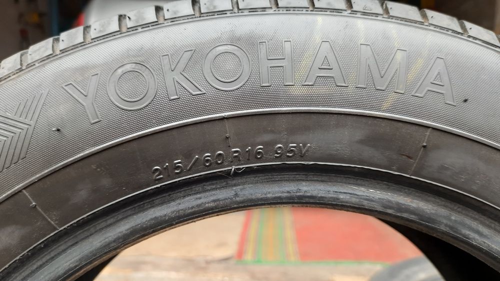 Yokohama aspec 215/60/r16  летняя