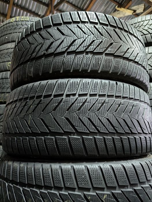 Шини зимові 235 40 r 18 Vredestein резина колеса gtyres