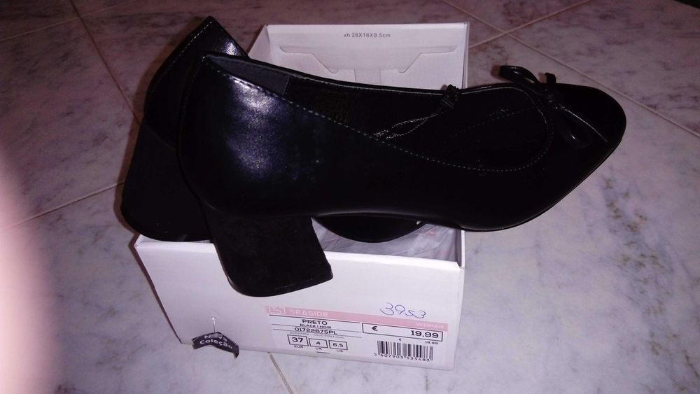 Sapatos senhora pretos n. 36