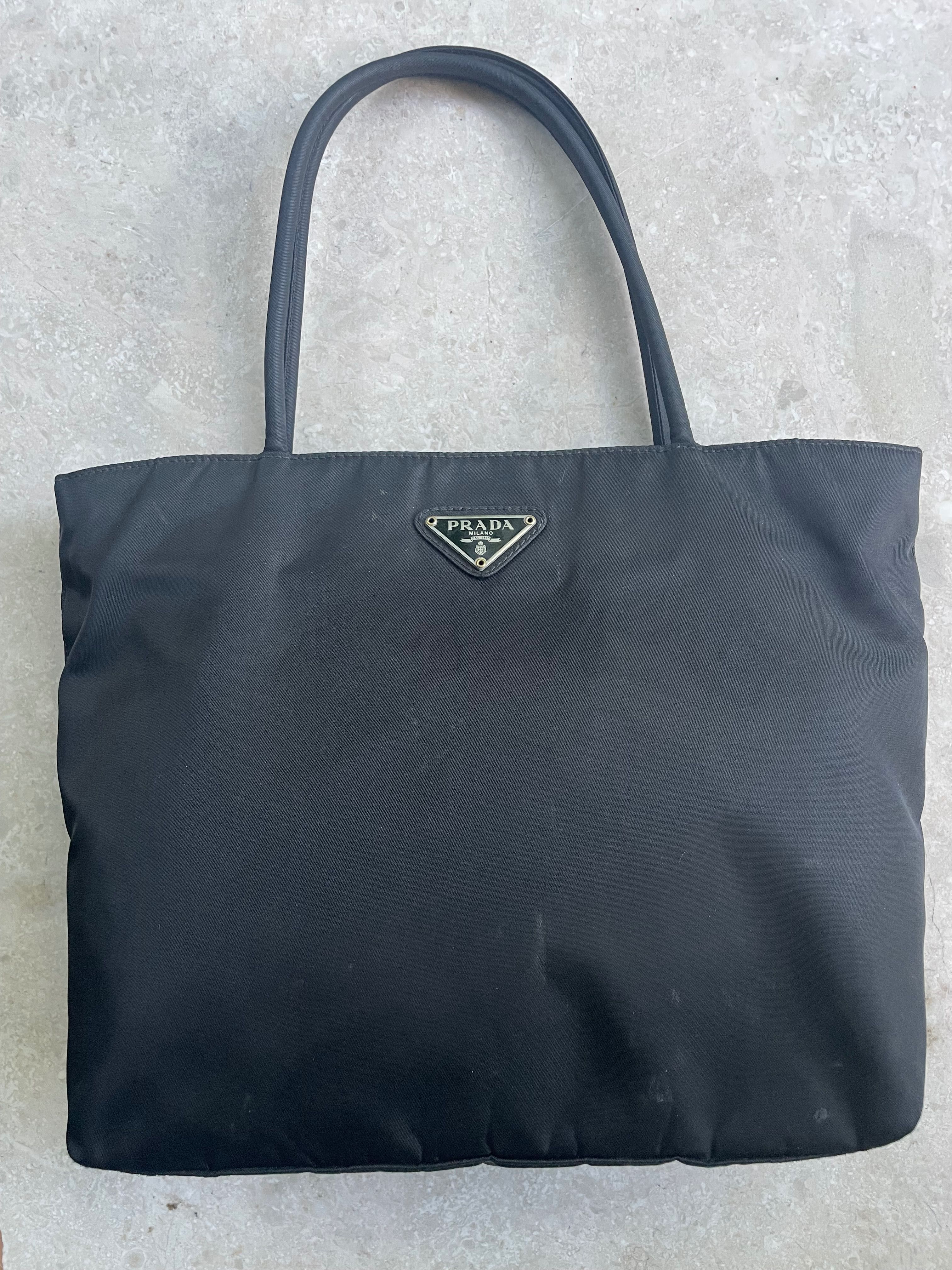 Вінтажна сумка Prada nylon