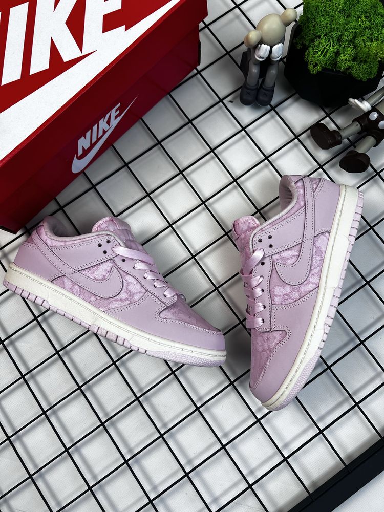 Кросівки Nike Dunk Regal Pink/ Оригінал/ Данкі з мереживом/Рожеві Найк