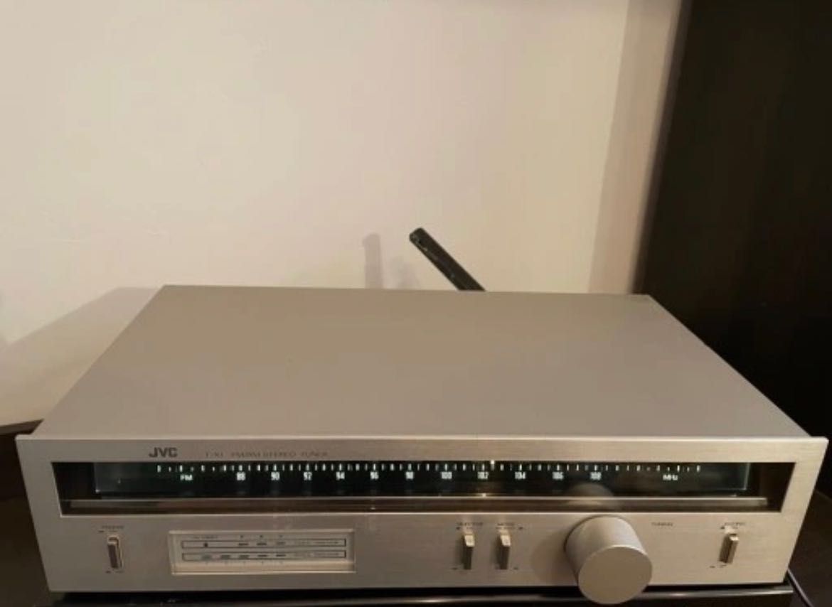 JVC T-X1 Stereo Tuner