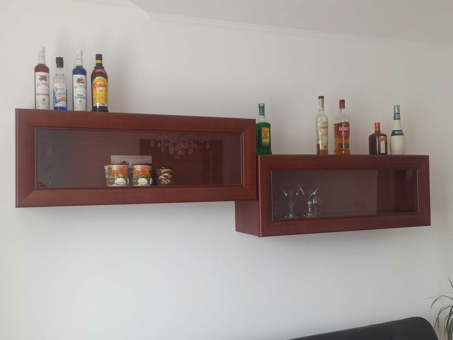 Комп'ютерний стіл, навісні тумбочки