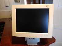 Monitor Samsung Sync Master 570B TFT