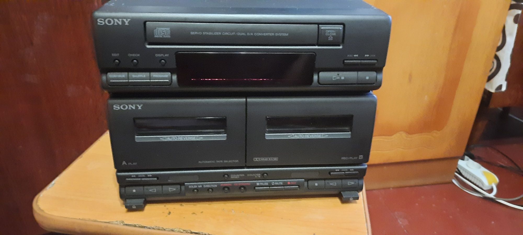 Продам блок sony 2800 cd /касеты