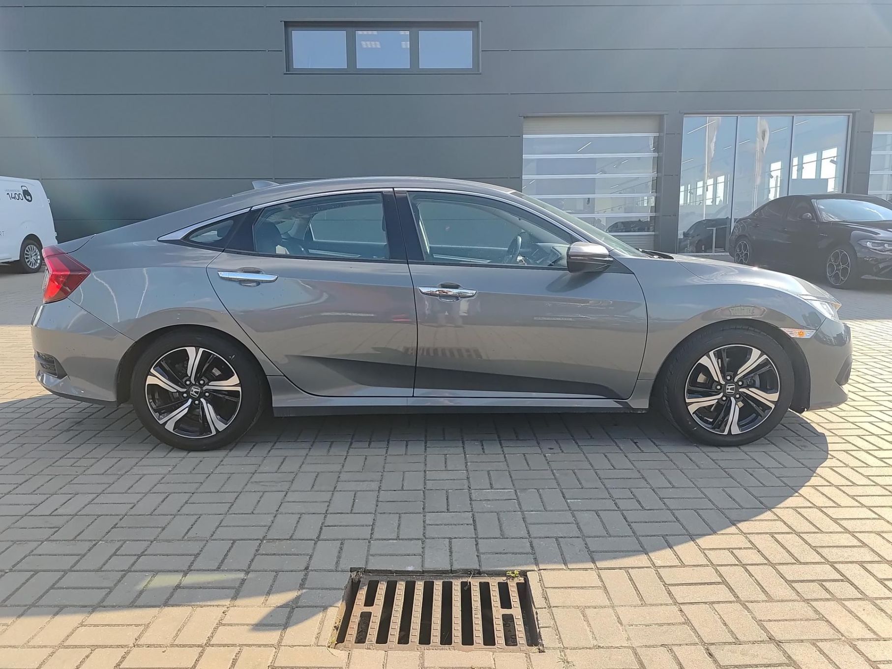 Honda Civic 1.5T 182KM Executive SalonPL Serwisowany 2KompletyOpon BardzoDobryStan